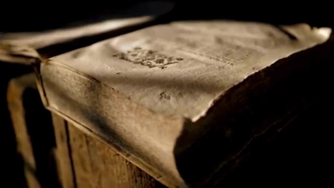 create dynamic book trailer
