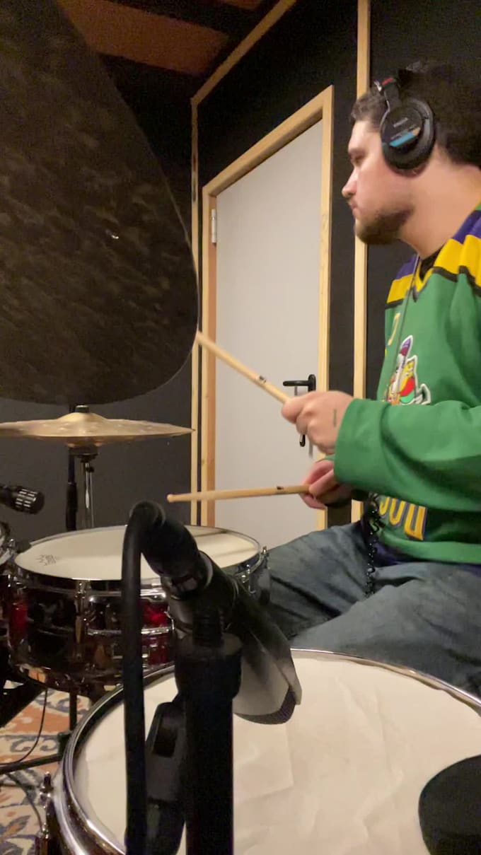 record soulful live hip hop and neo soul drums for you track