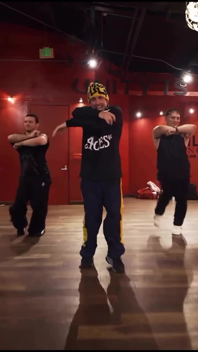 do tiktok dance, viral dance and music video