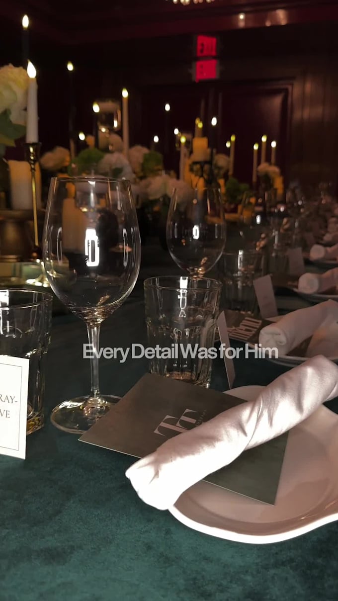 design custom wedding, dinner, and event menus