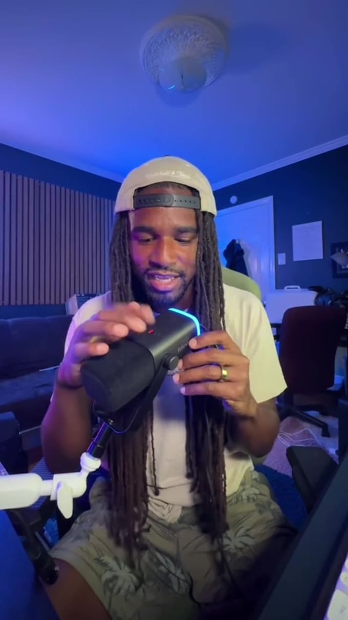 create an authentic ugc unboxing or product demo video