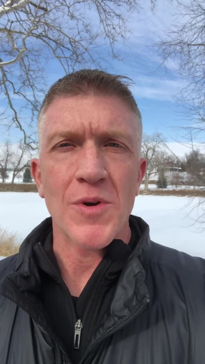 create professional selfie style video testimonial