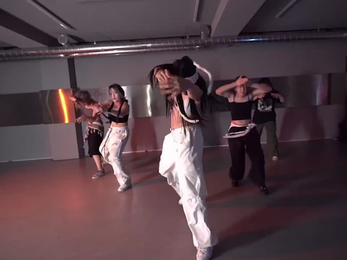 dance on any song and create dance video