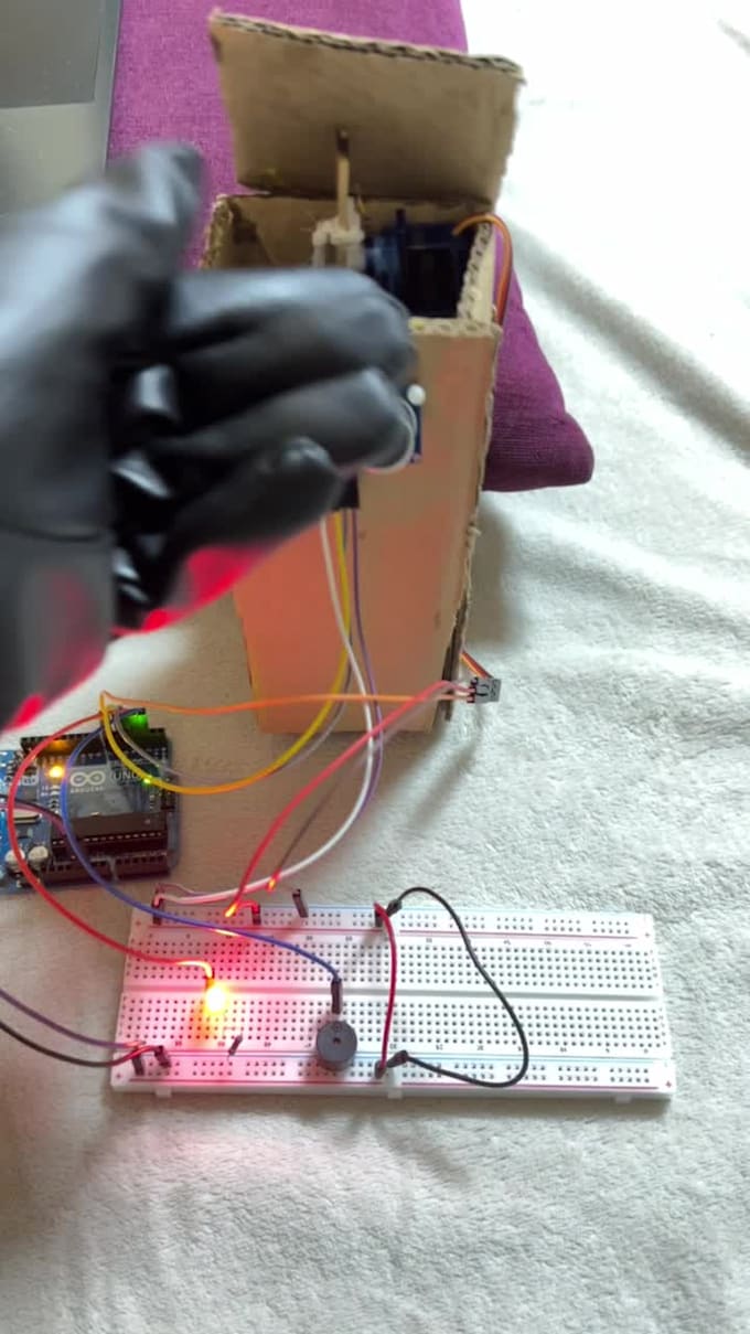 design arduino uno projects with complete working code  and circuit