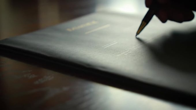 craft a strategic executive summary and data briefs