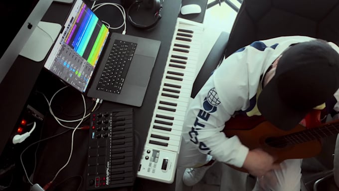 produce reggaeton, latin pop and dembow beats with professional mixing