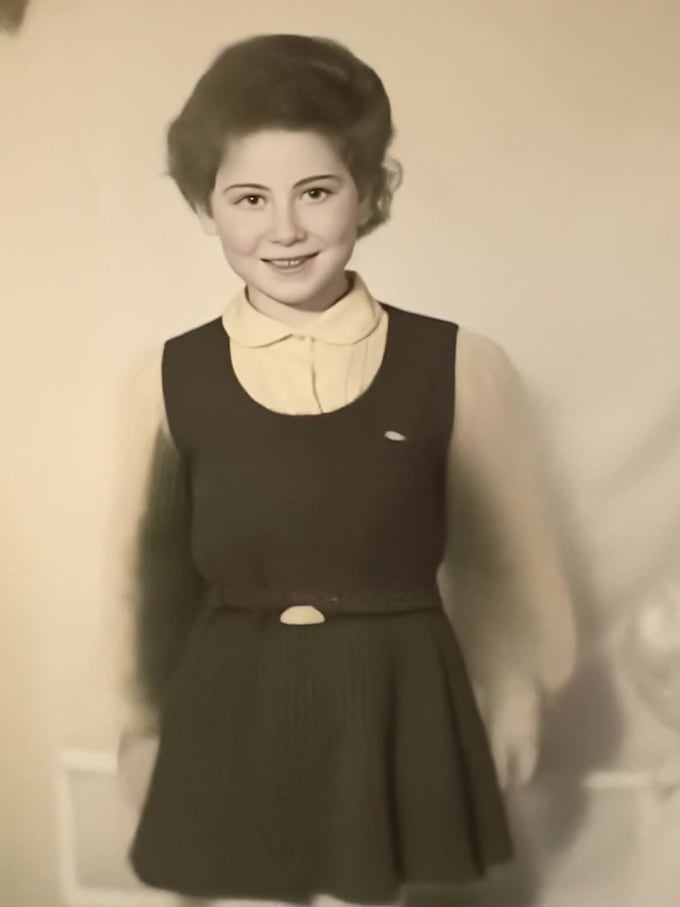 create a life journey tribute memorial ai video from photos