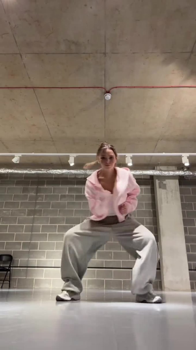 create a professional trending tiktok dance freestyle dance