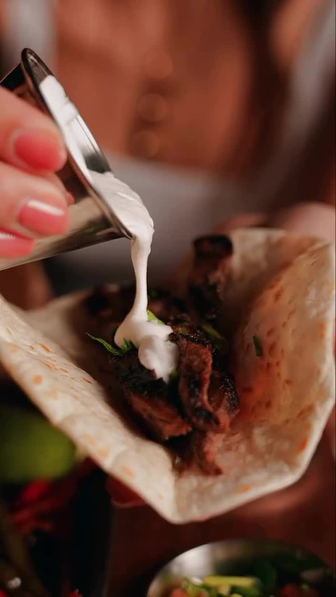edit engaging restaurant and cafe promo reels