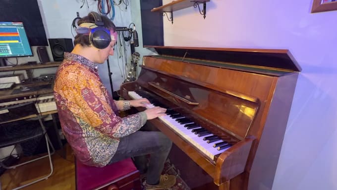 compose and produce a original video game soundtrack