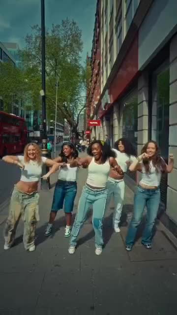create afrobeat dance tiktok dance,dance video, choreograph dance, group dance