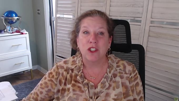 be your professional senior female spokesperson video testimonial tiktok ugc