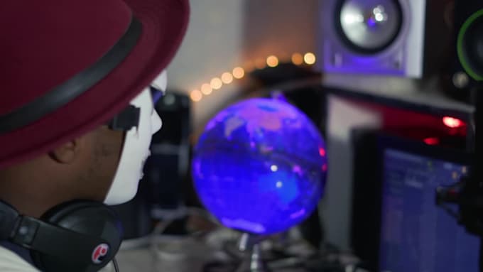 make a professional trap , afrobeat type beat for your song