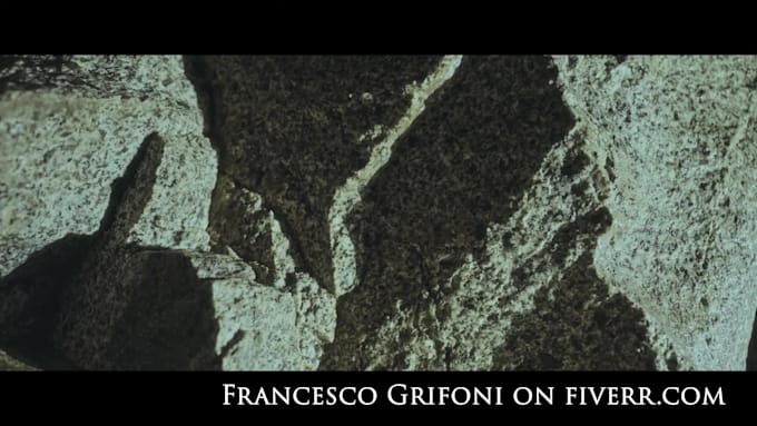 record a dramatic narrative italian voice over
