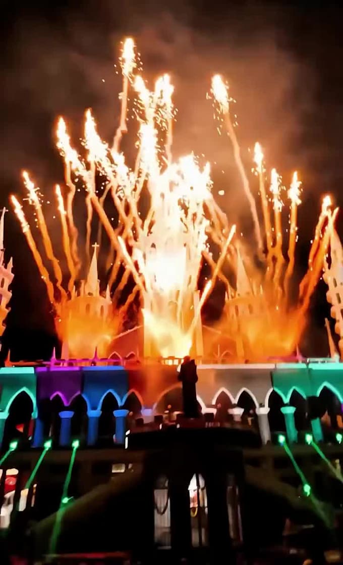 do vj loops for led stage, projection mapping, architectural projection digital