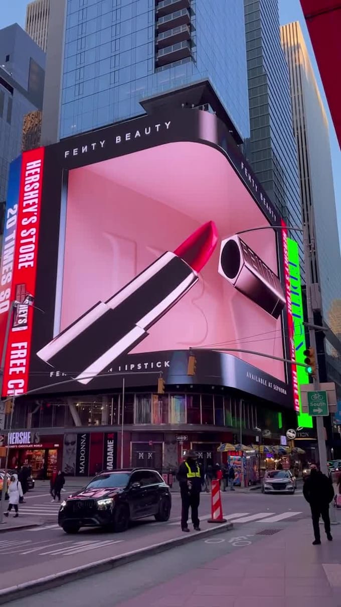 create 3d anamorphic billboard animation cgi product animation vfx video ads