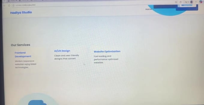 build a  responsive website using HTML CSS javascript