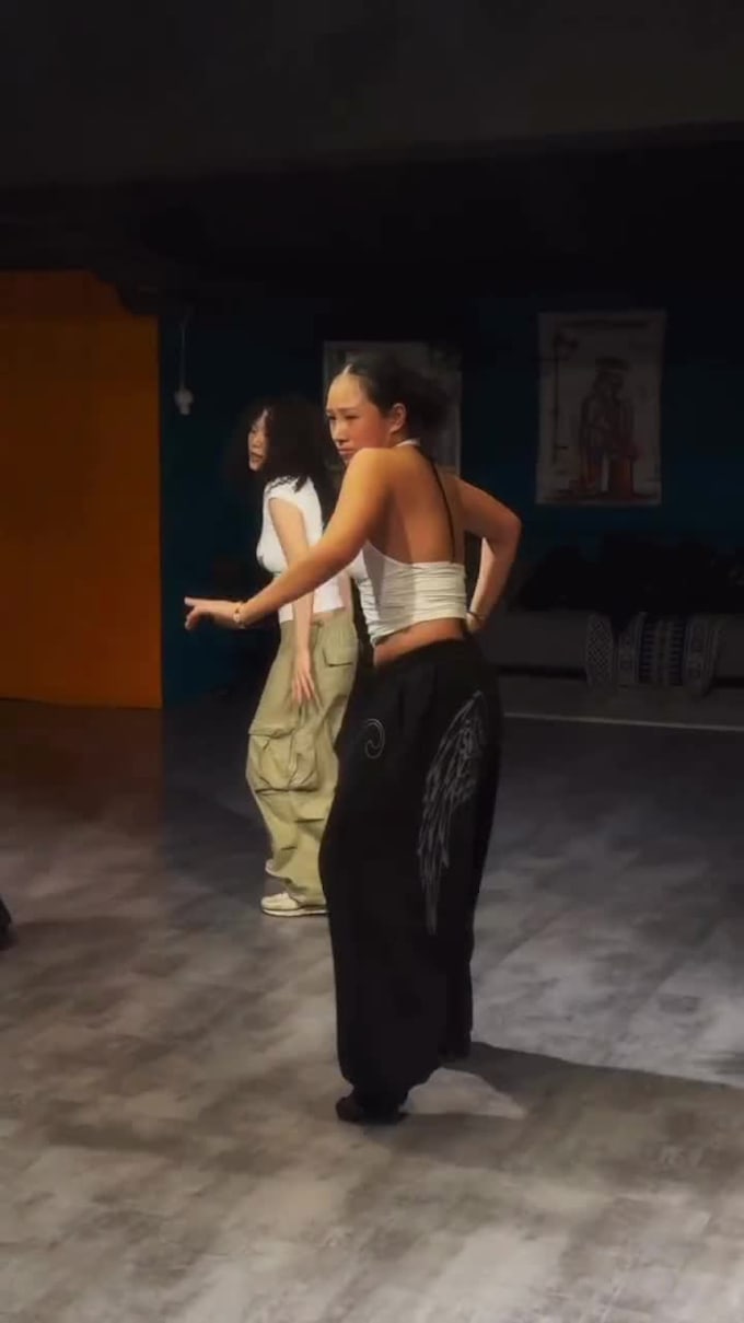 do hip hop dance afro dance to your  music
