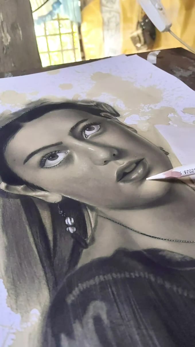draw a realistic portrait using graphite and coffee