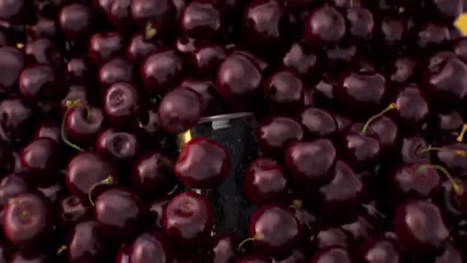 create 3d beverage animation, soda can, energy drink cgi video