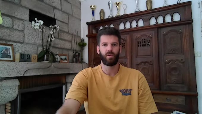 je vais raconter vos histoires avec une voix grave et captivante