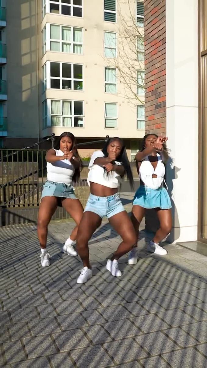 firm a female trending tiktok dance, afrobeat dance moves or perform afro dance