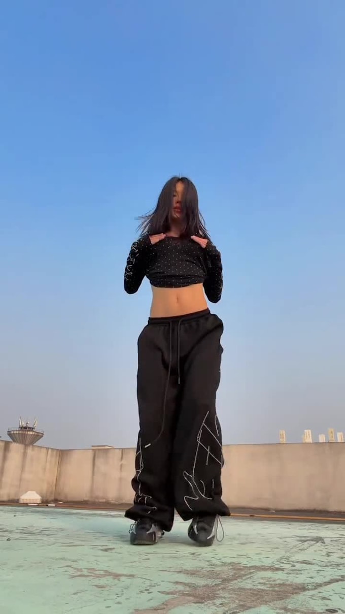 do viral tiktok dance video, tik tok choreography dancer, challenge