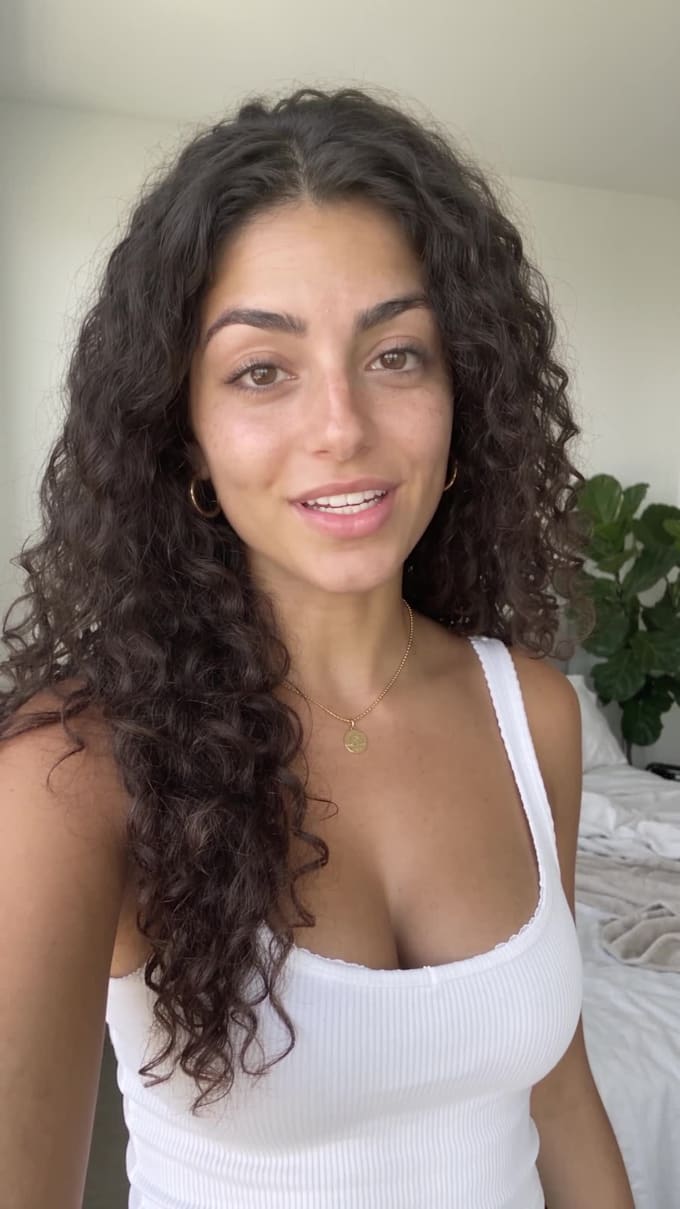 make you ai ugc and make video ads with realistic ai avatars