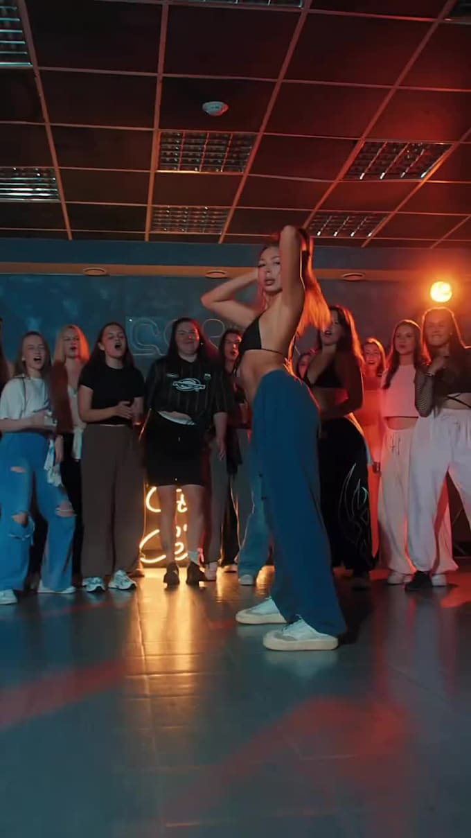 do dance video, tik tok dance, twerk dance, group dance video, shuffle dance