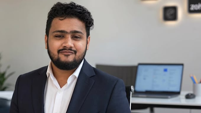 customize zoho CRM, automate workflows and set up pipelines