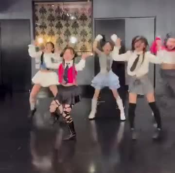 do afrobeat, shuffle dance, choreography tiktok dance, group dance, kid dance