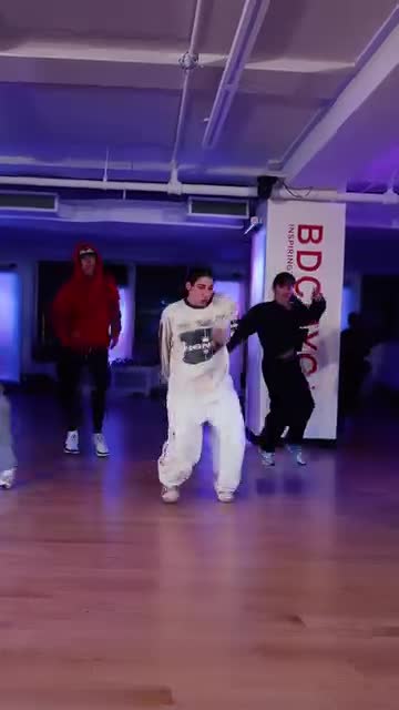 do shuffle dance video, group dance, tik tok dance video