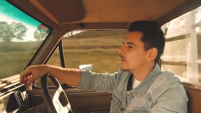 american acoustic country music guitarist male vocalist, producer lyrics writer