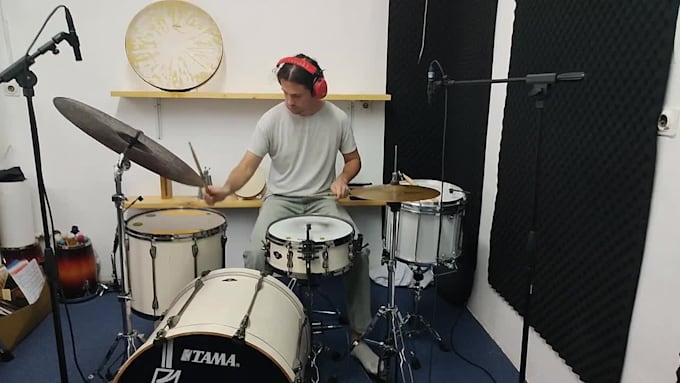 record drums for your drum and bass music