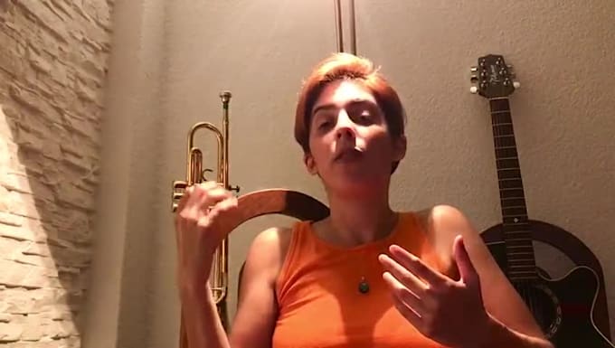be your experienced female vocal coach
