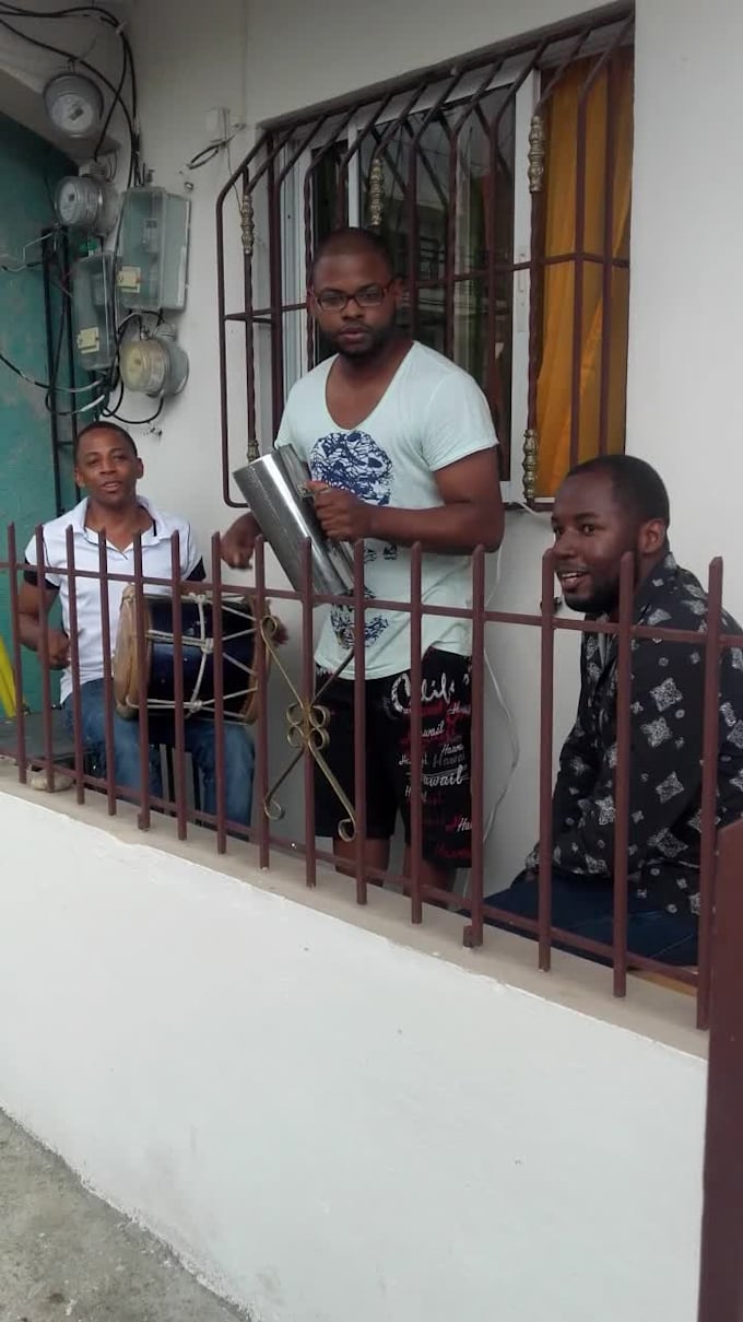 voy a cantar feliz cumpleaños de forma dominicana