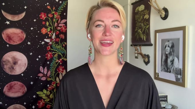 give you an insightful tarot reading within 48 hours