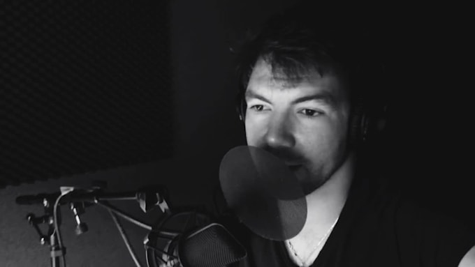 record clear and proffesional ukrainian or russian elearning voice over