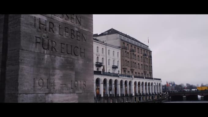 record clear engaging male german voice over