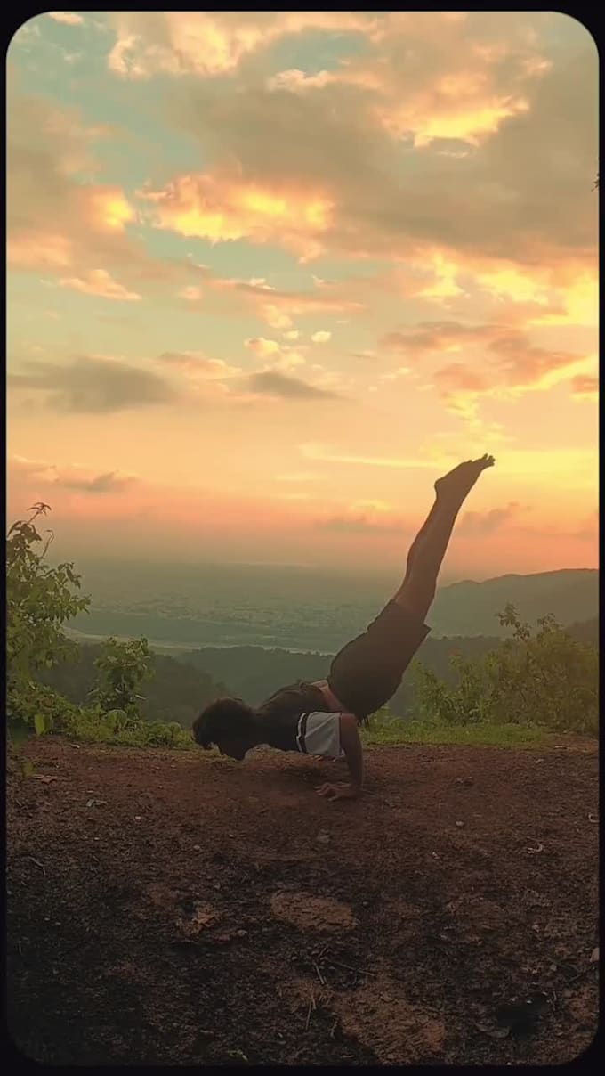 teach personalized yoga and guided meditation online