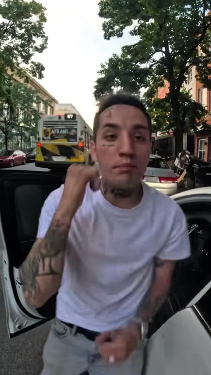 add viral transitional hook to your music video