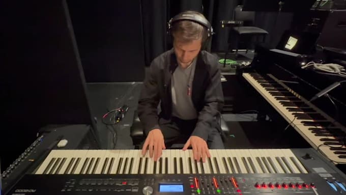 be your piano or keyboard player