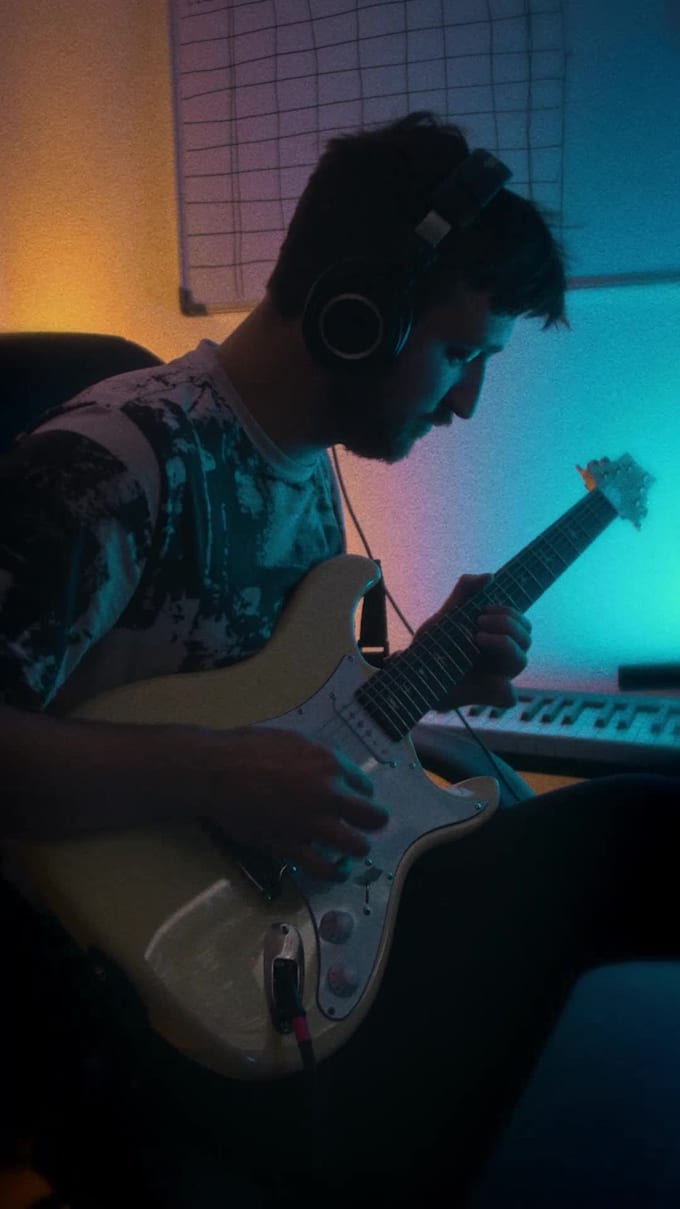 record electric guitar for your song