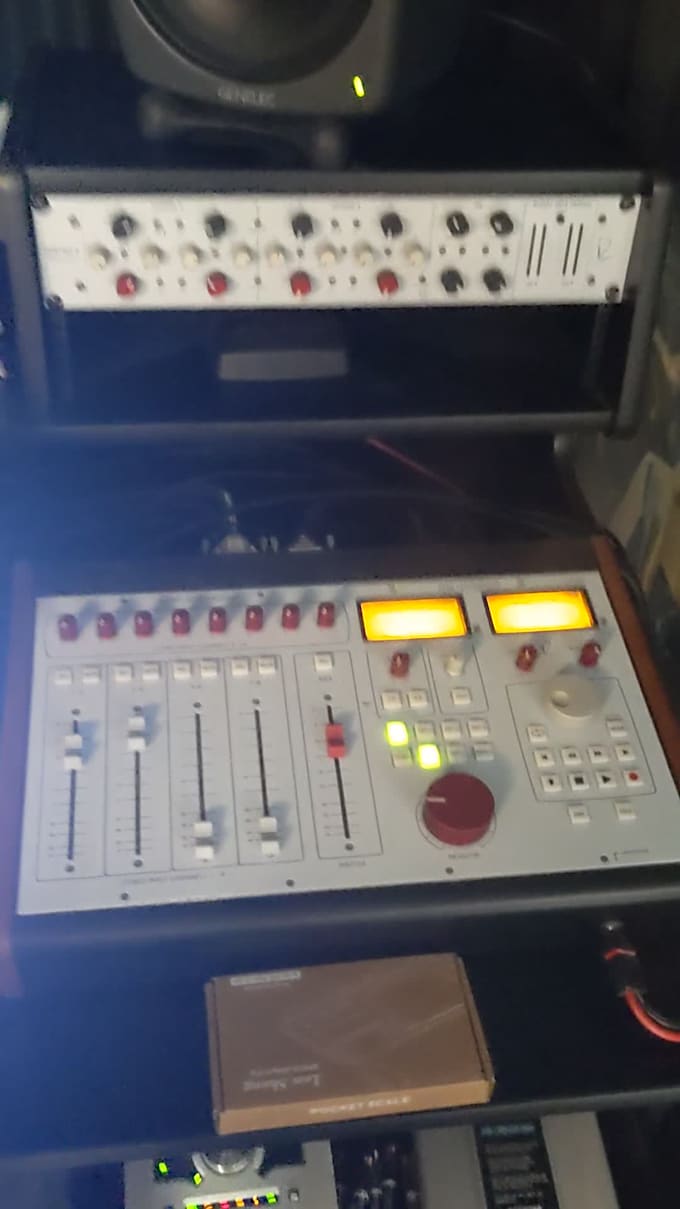 Mix a song or an entire album as your mixing engineer by Jewelshunter