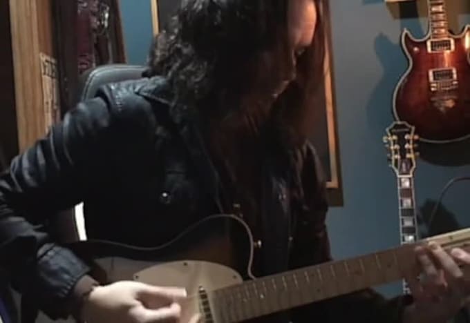 record a killer lead guitar solo for your rock or pop track