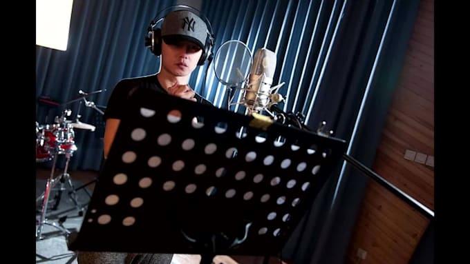 provider professional chinese mandarin male voiceover