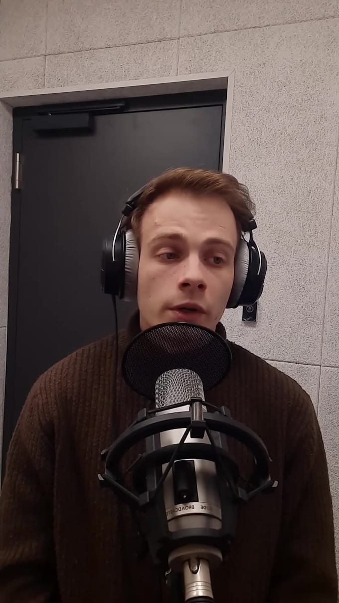 record a studio quality male voice over