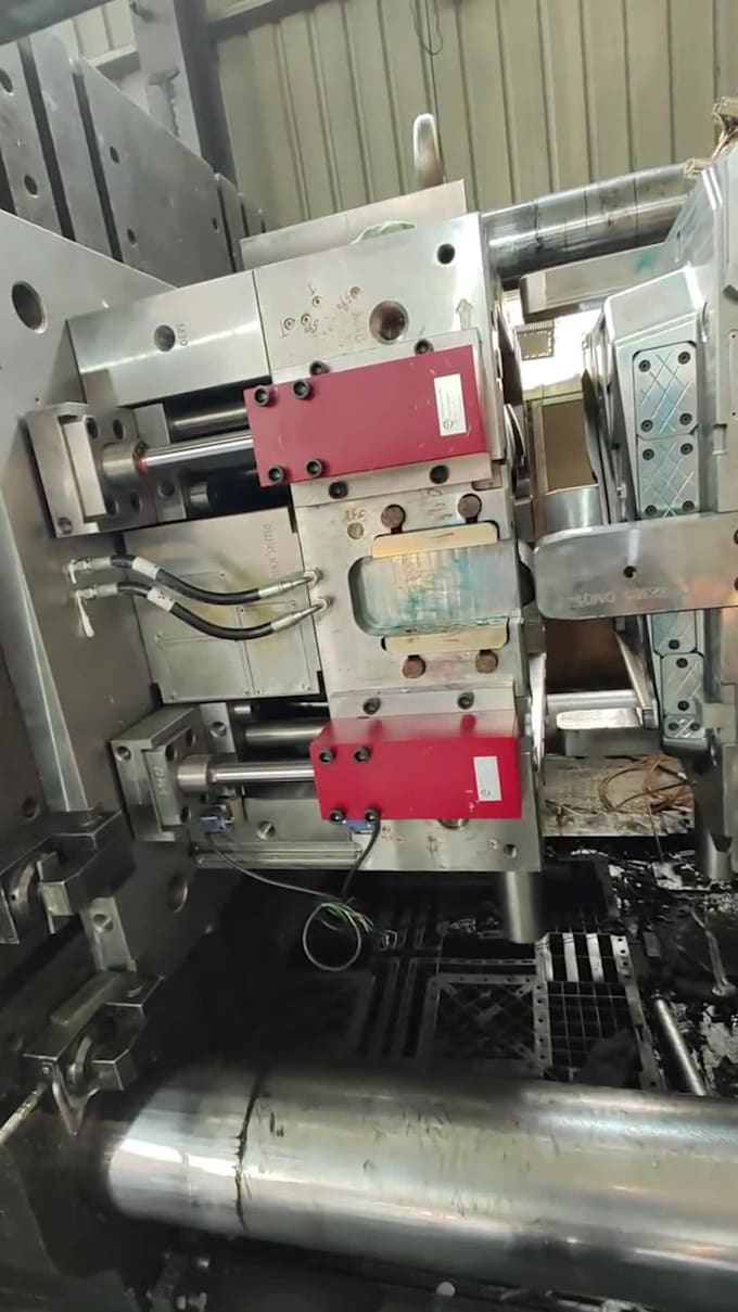 do mold design,injection mold making and injection molding