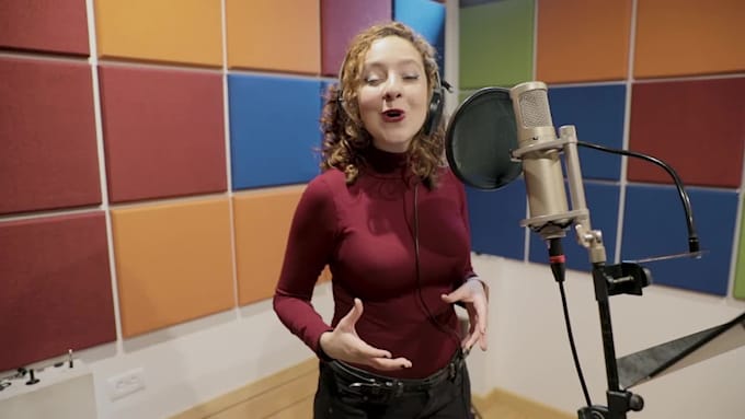 record female spanish voice over for your elearning project