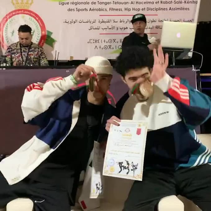 Creative pro wordsmith, translator, video editor, dance coach